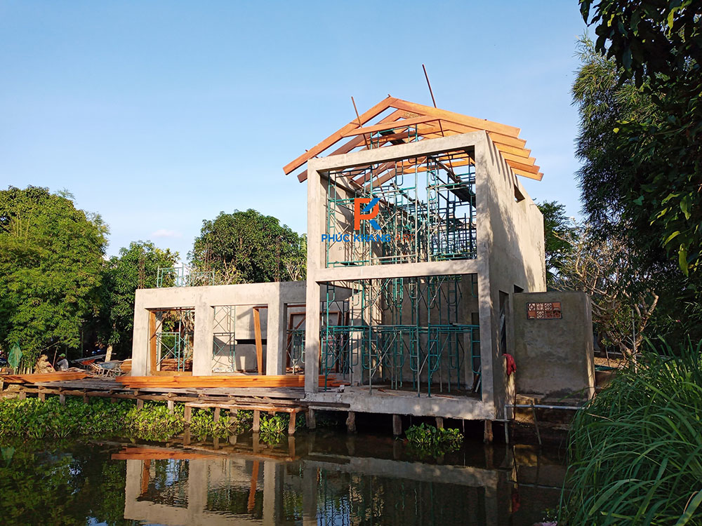 Dự Án lợp mái lá biệt thự nghỉ dưỡng tại huyện Phong Điền - TP Cần Thơ 12/2022